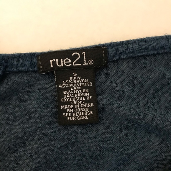 Rue21 Half Sleeve Blue Blouse with Lace 💙 - Picture 4 of 4
